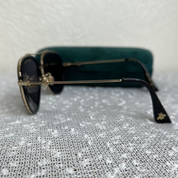 Gucci GG0062S-001 57mm Black Aviator Sunglasses with Case main image 10